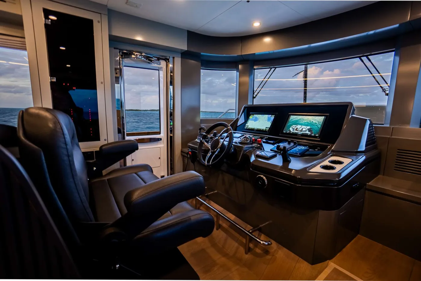<p>Pilot house</p>