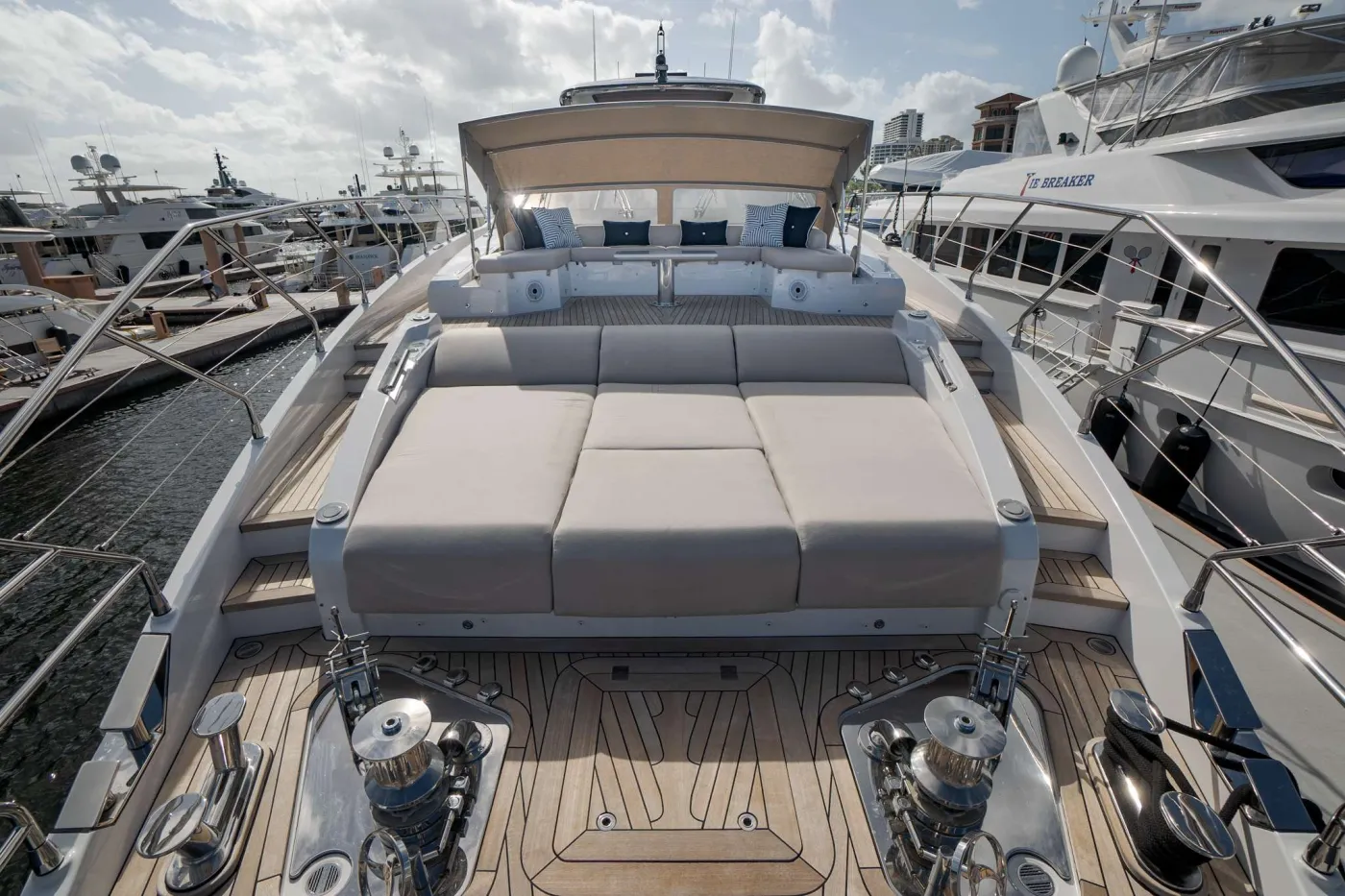 <p>Foredeck</p>