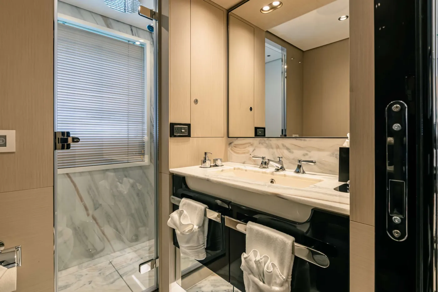 <p>Port VIP Bathroom</p>