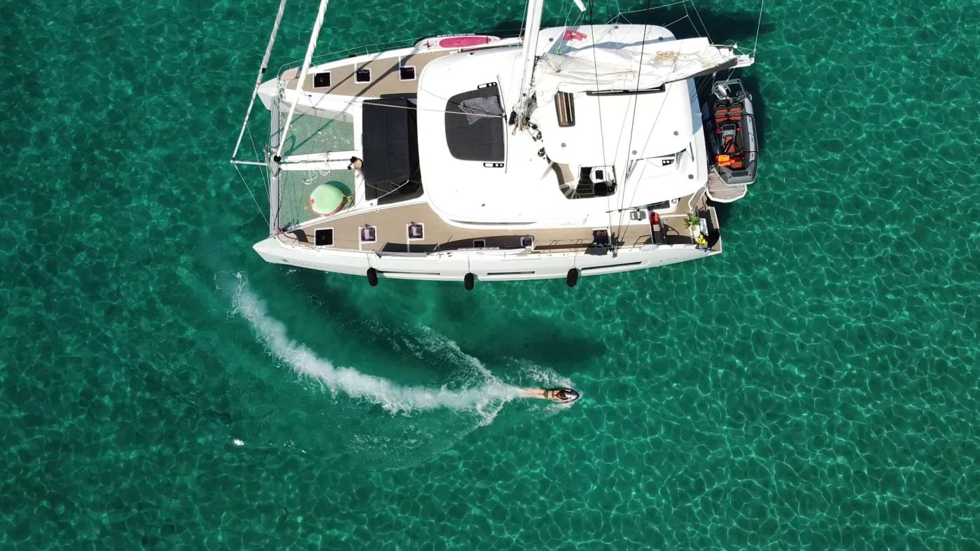 <p>Jet through the water on the Seabob</p>