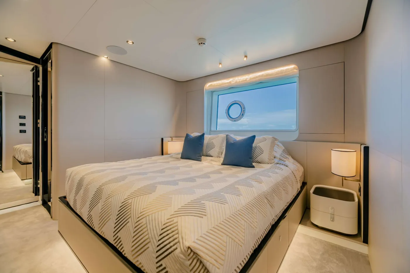 <p>Stbd VIP Stateroom</p>