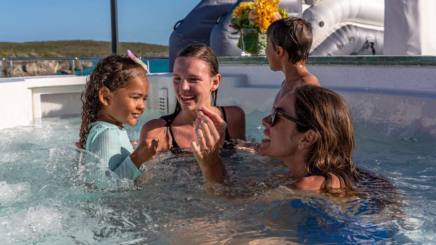 <p>Jacuzzi </p>