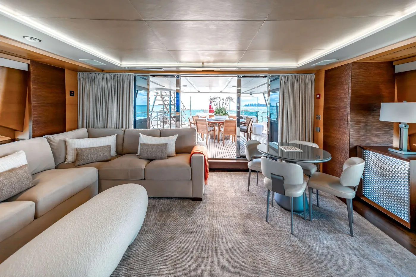 <p>Sky Lounge</p>