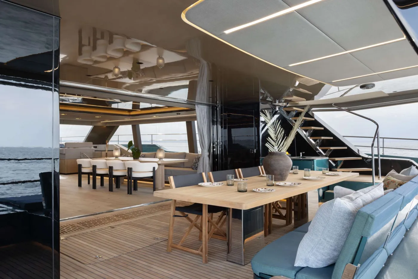 <p>Aft deck</p>