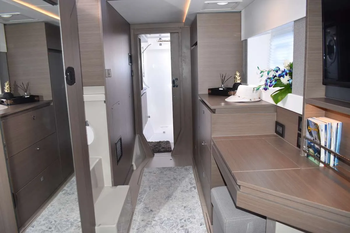 <p>Master Cabin</p>