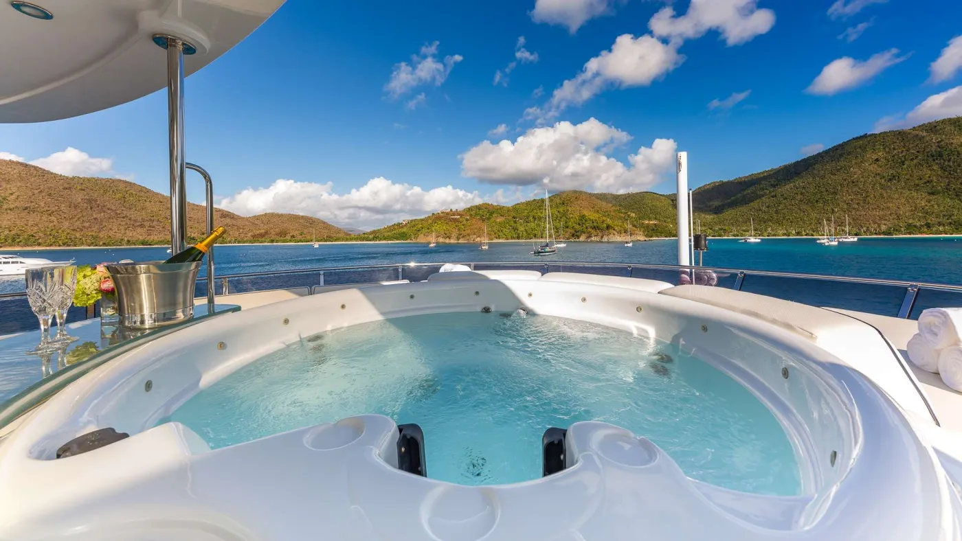 <p>Jacuzzi</p>