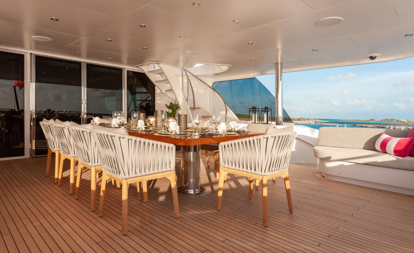 <p>Bridge Deck Dining for 12</p>