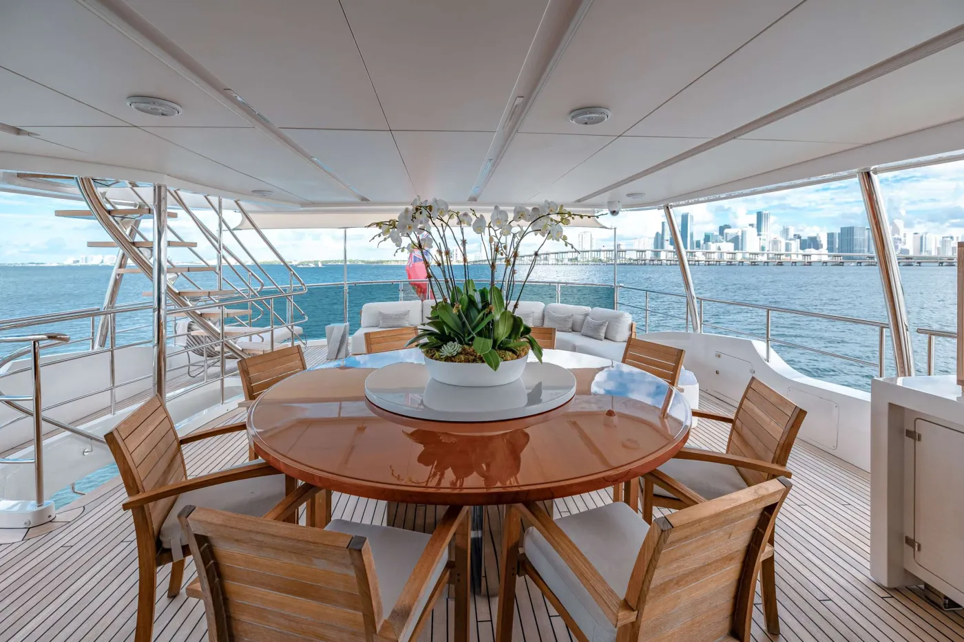 <p>Bridge Deck Aft</p>