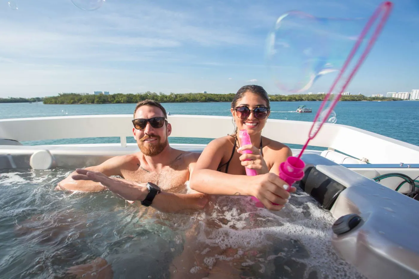 <p>Flybridge Hot Tub</p>