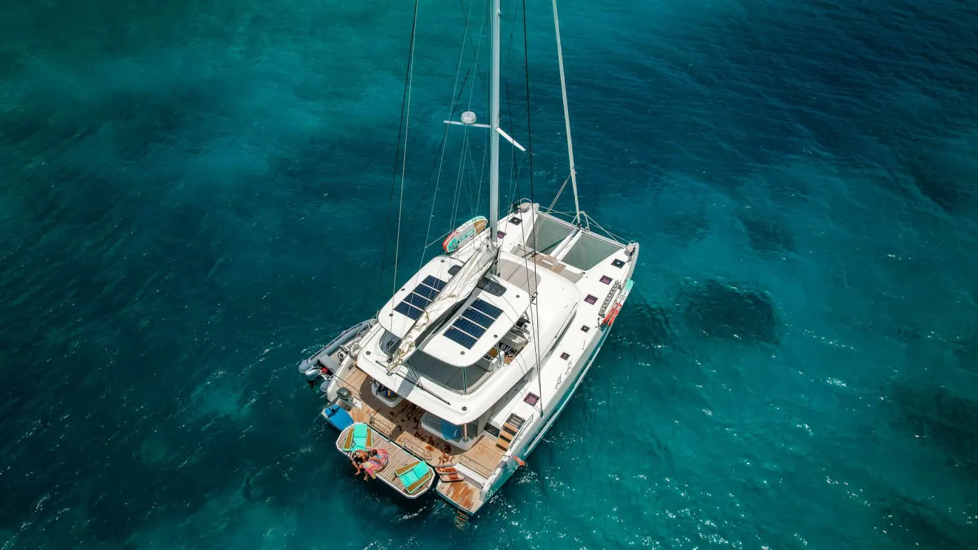 ISLAND HOPPIN' 55