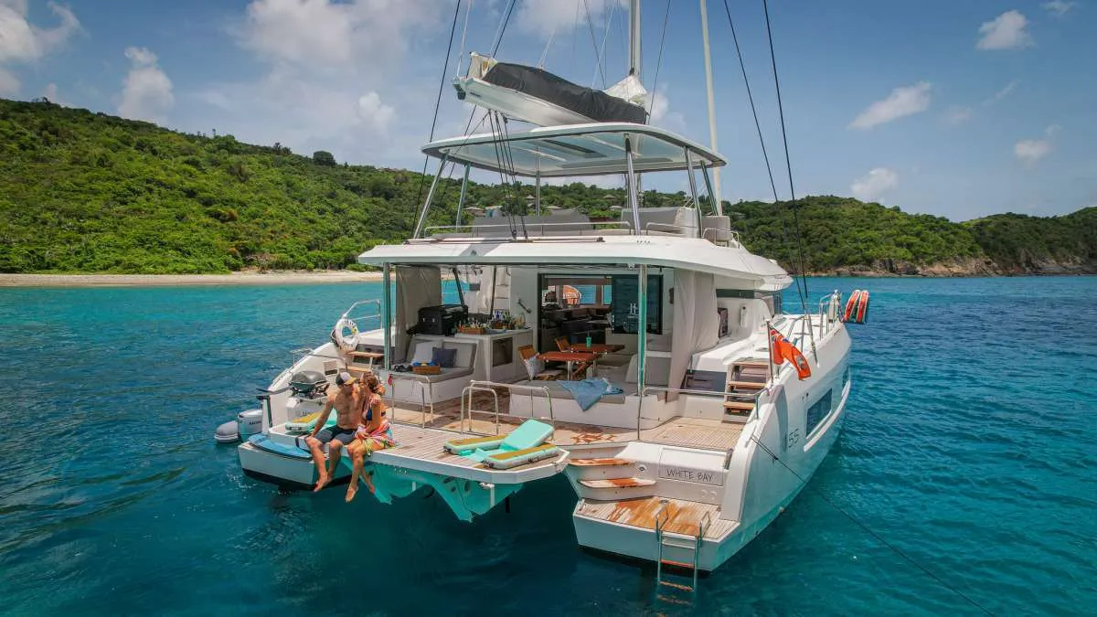 ISLAND HOPPIN' 55