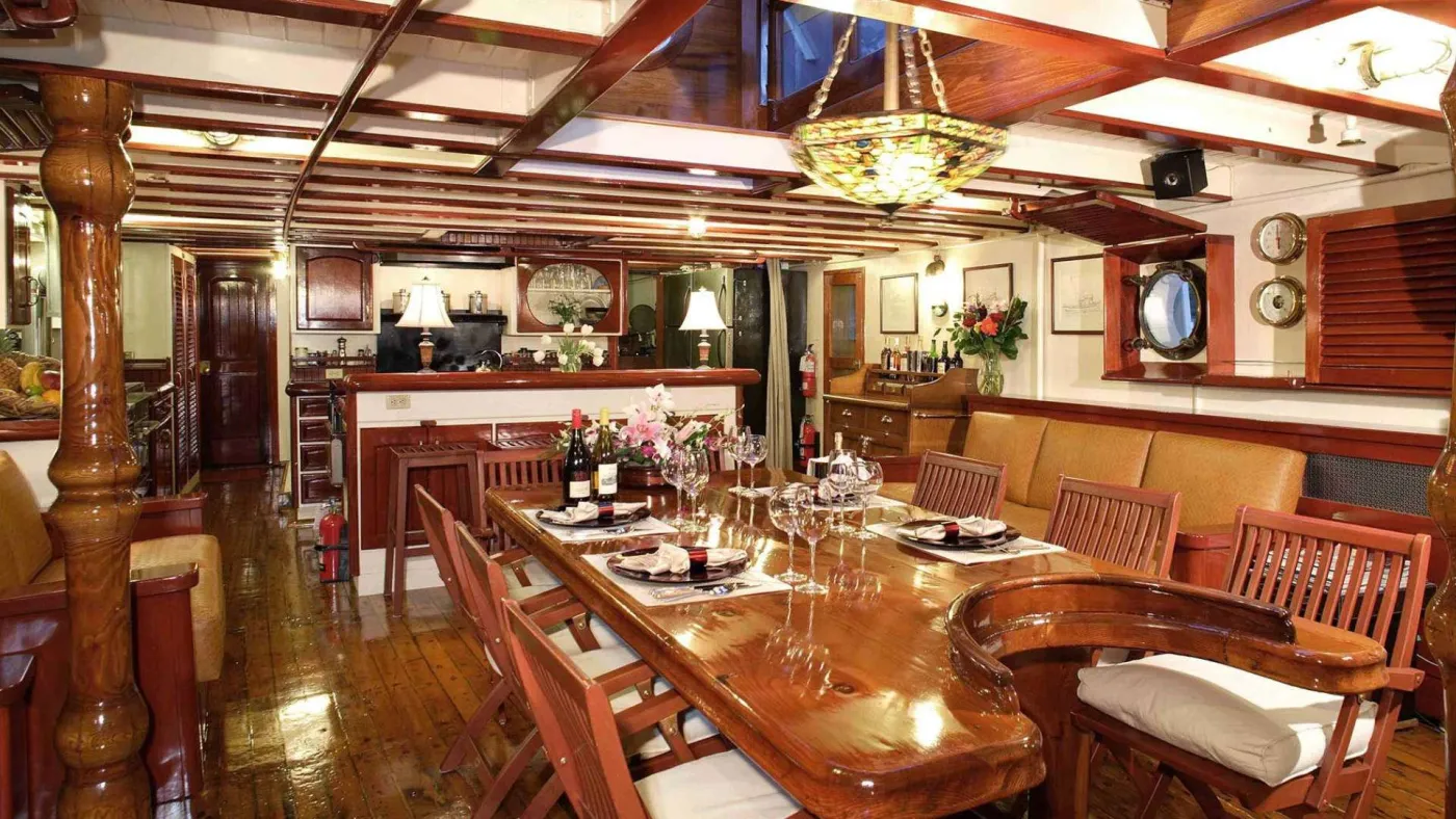 <p>Main Salon. Country Kitchen in the far end.</p>