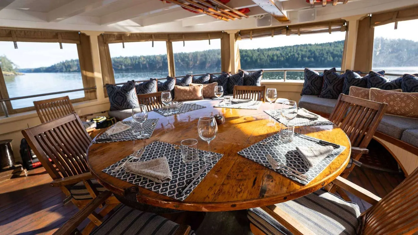 <p>Aft Deck Dining for 9. This area can be fully enclosed.</p>