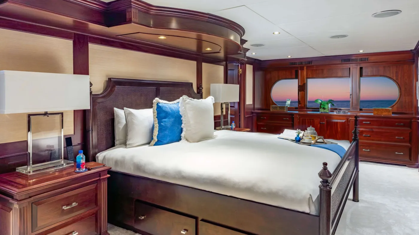<p>Master Stateroom</p>