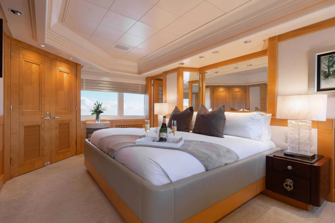 <p>Master Stateroom</p>