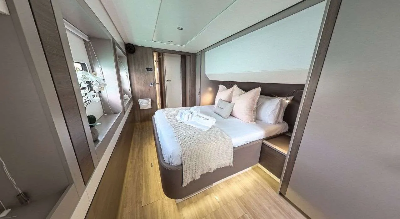 <p>Main Cabin</p>