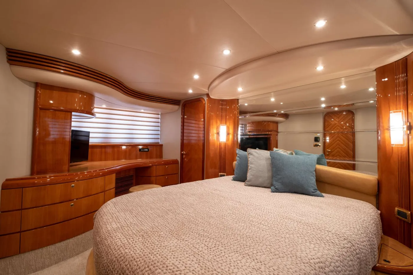 <p>brochure6</p>