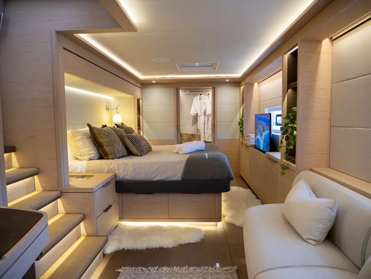 <p>Master Cabin</p>