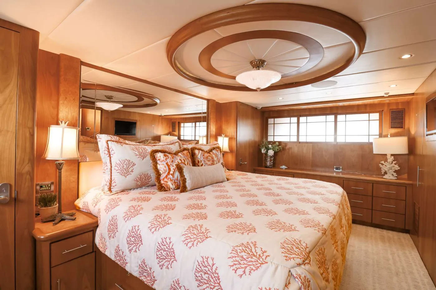 <p>Master Cabin</p>