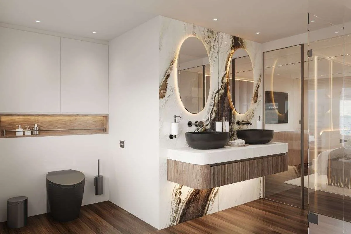<p>Master Bathroom</p>