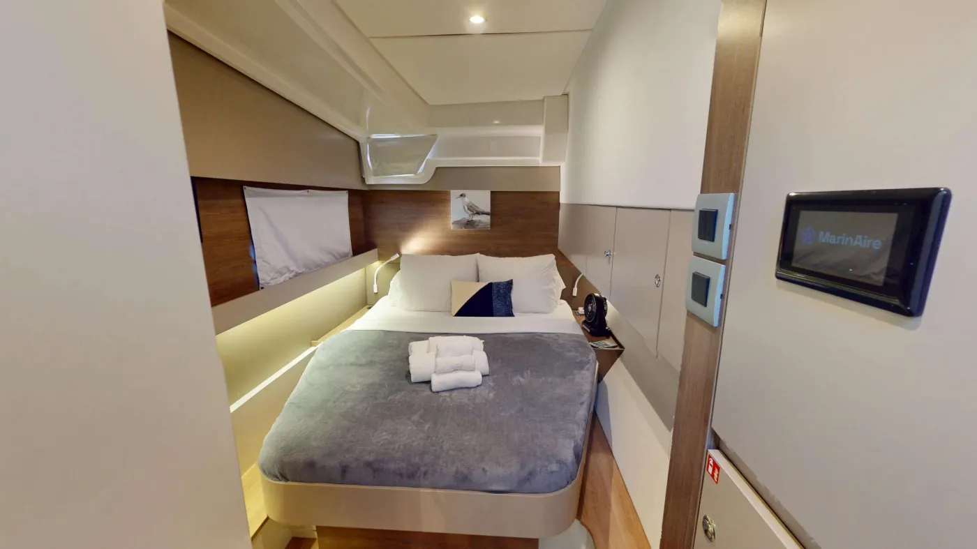 <p>Starboard-aft Cabin</p>
