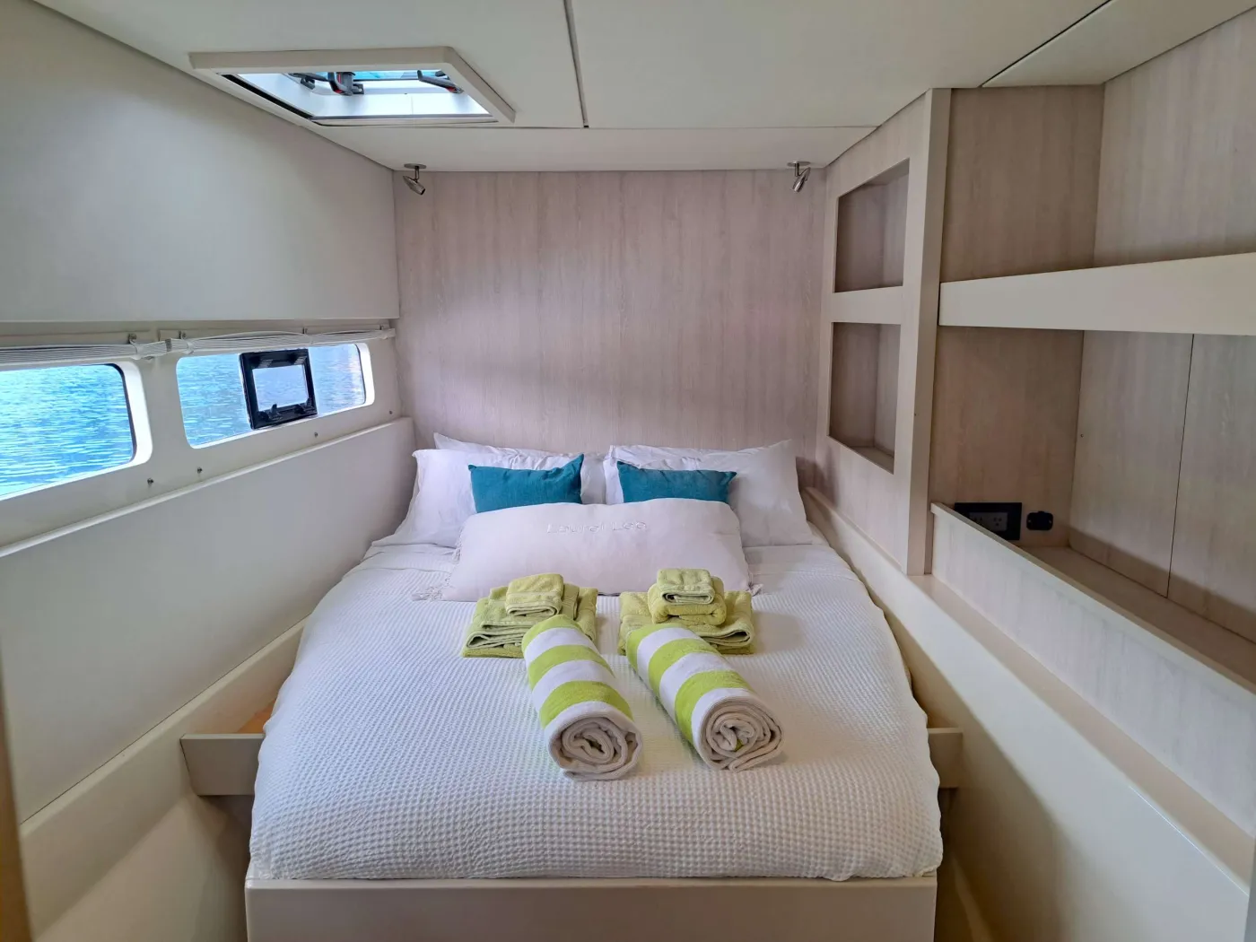 <p>Port forward guest queen suite</p>