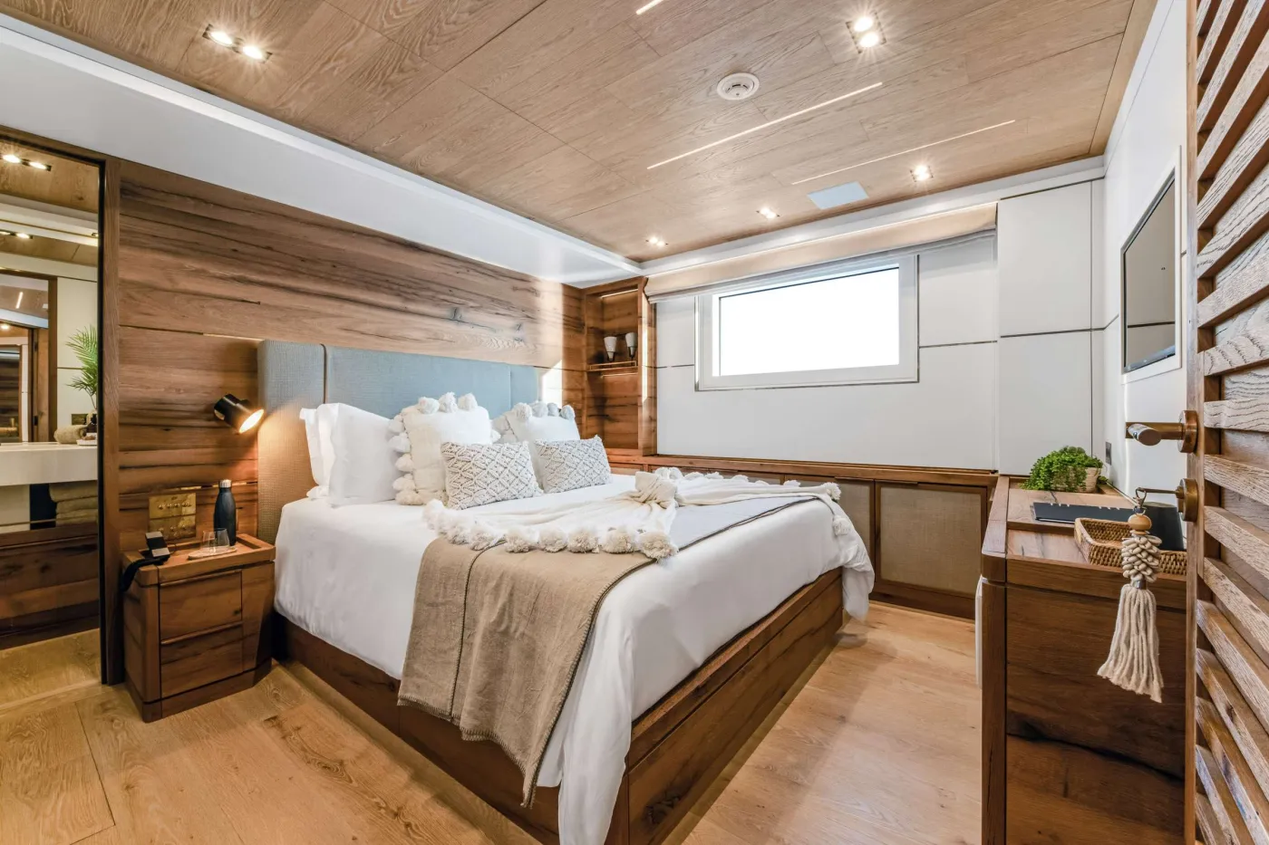 <p>Guest Cabin</p>