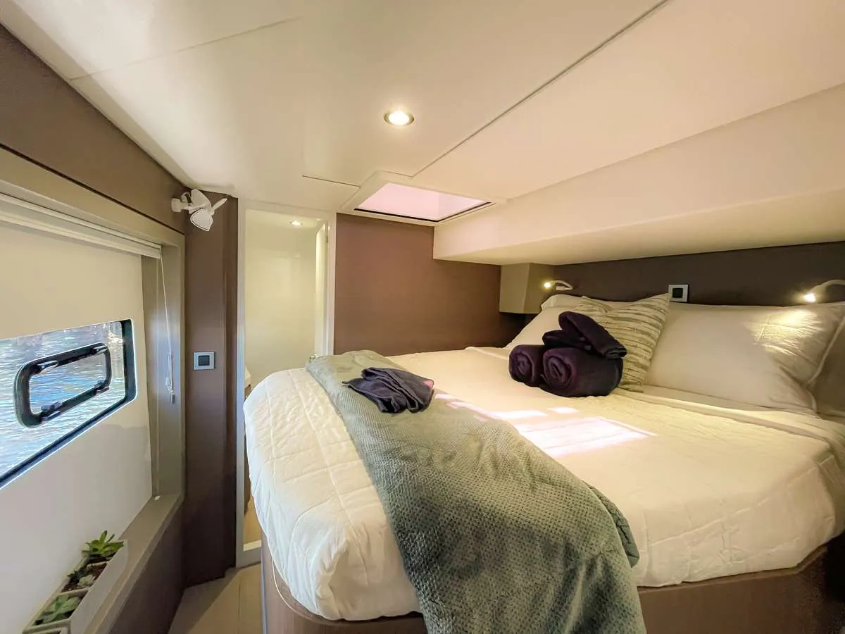 <p>Forward guest accommodation </p>