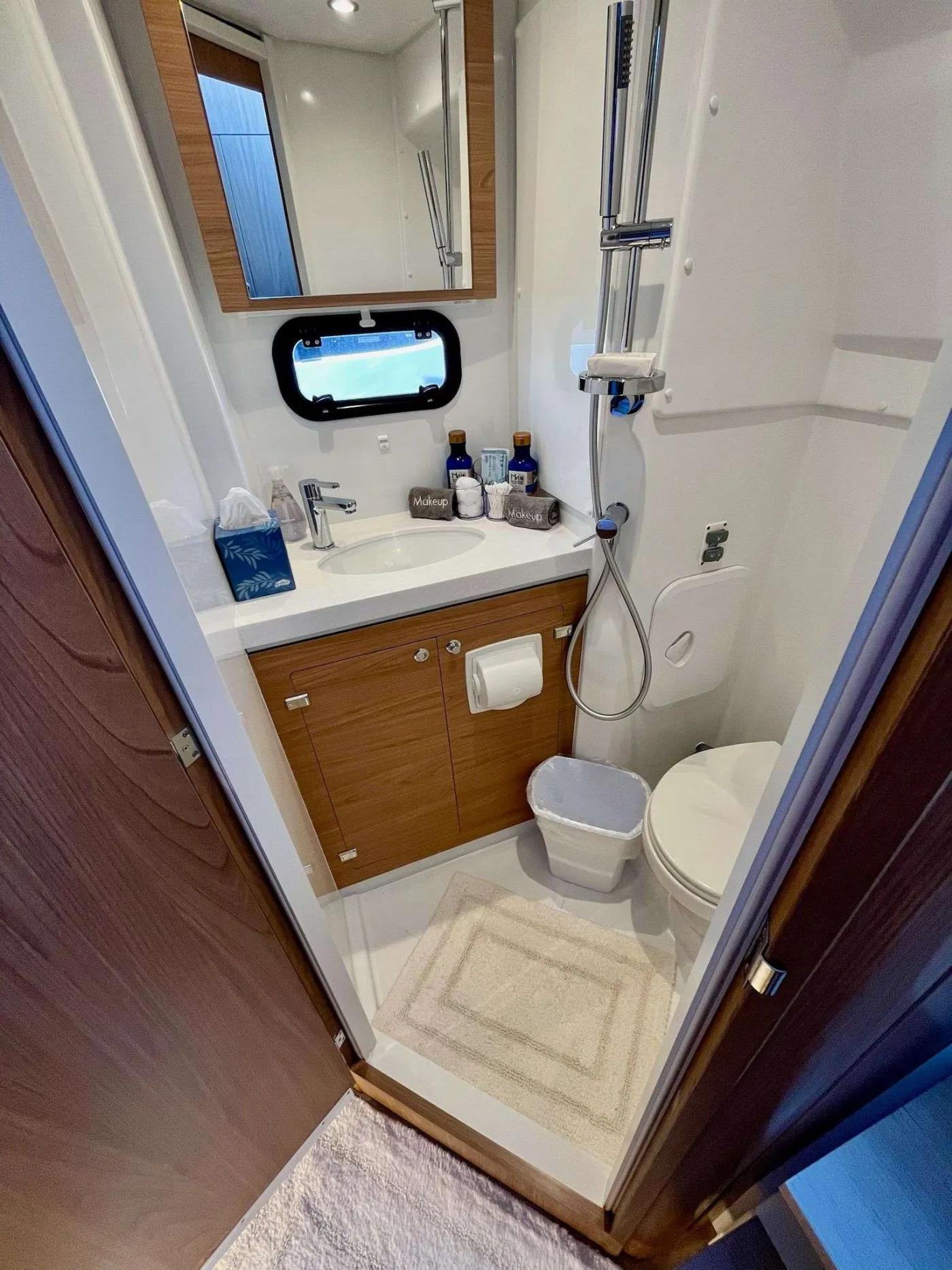 DOCK HOLIDAY