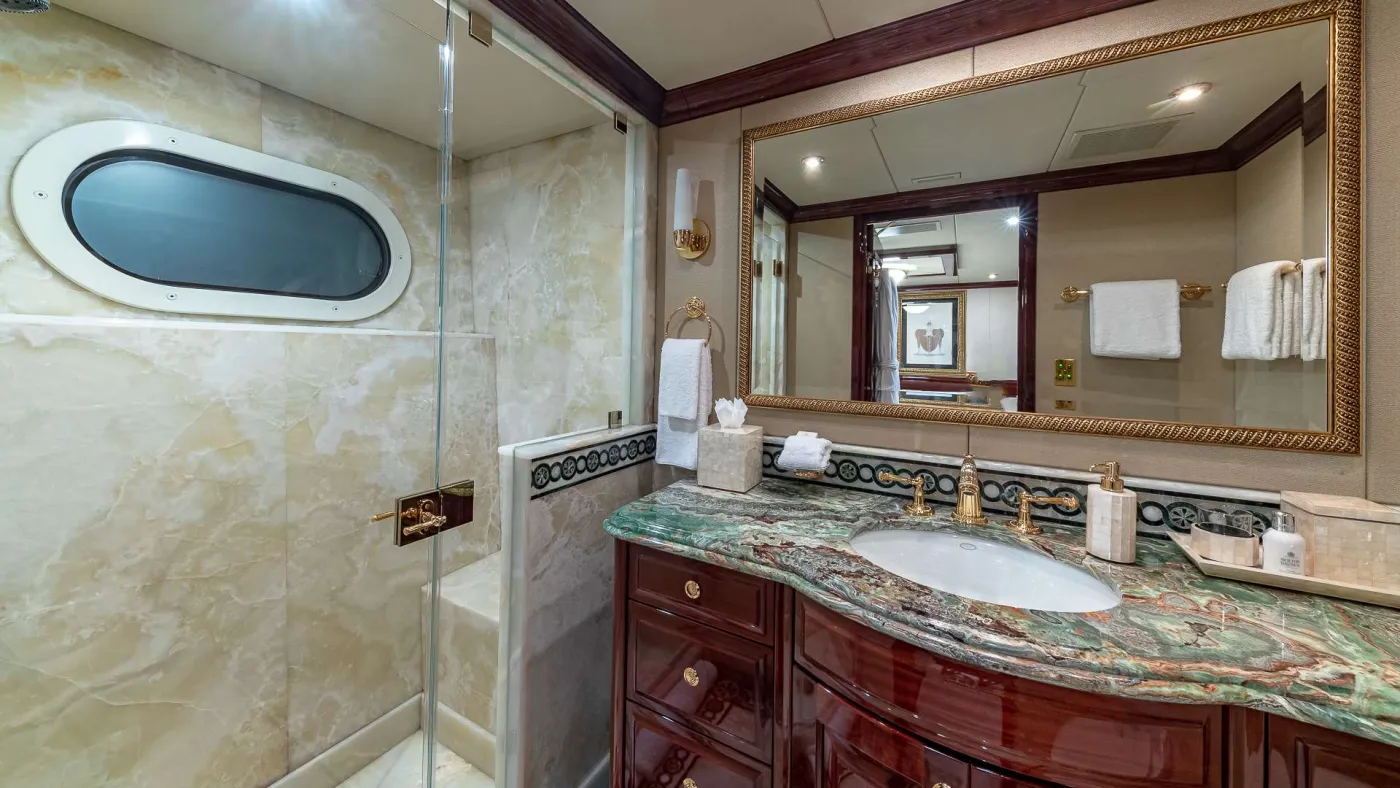 <p>Ensuite Bathroom</p>