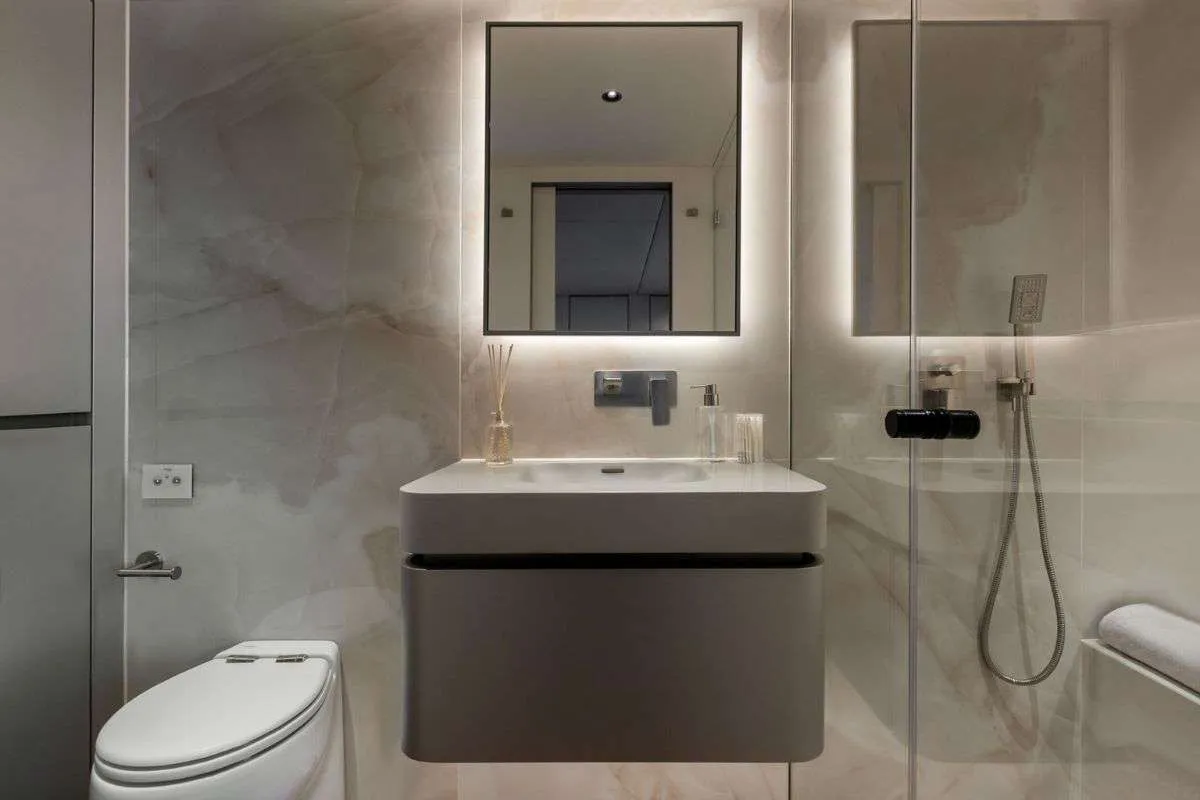 <p>Guest Bathroom</p>