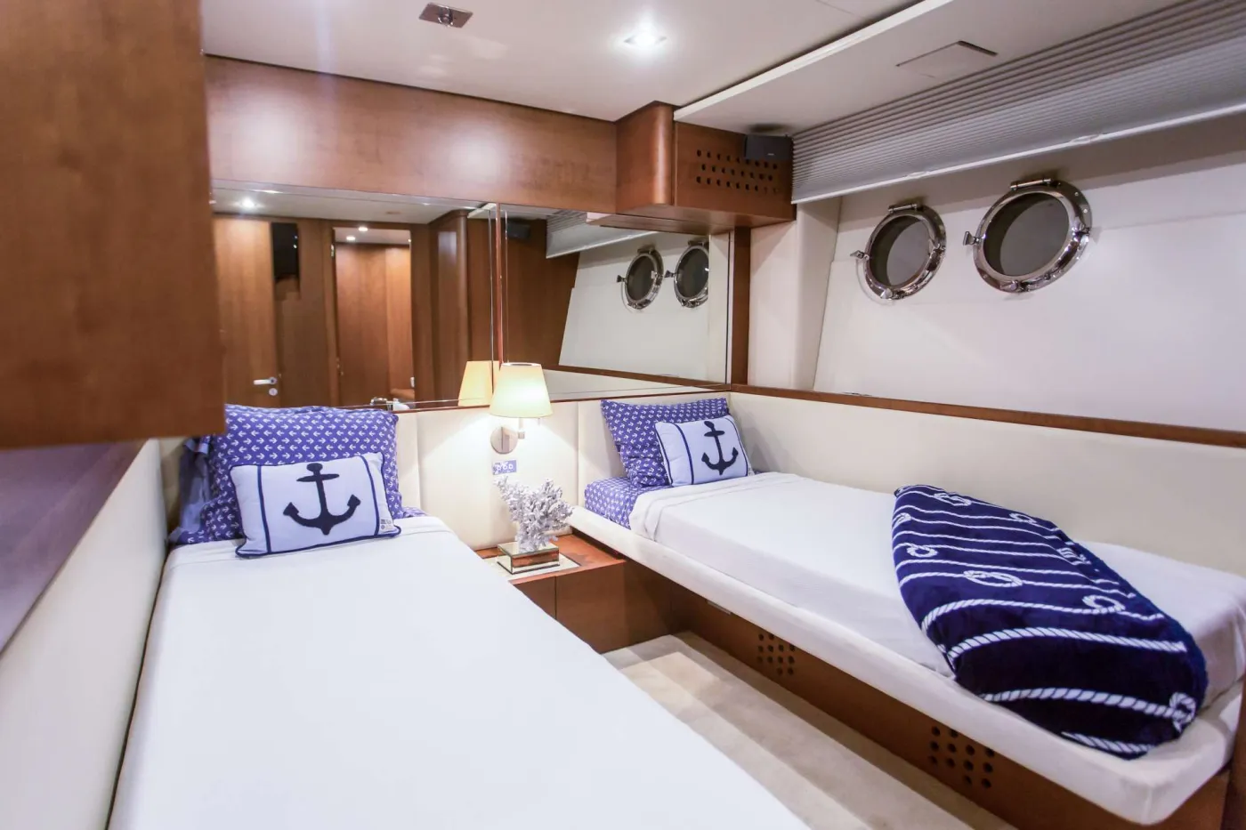 <p>Starbord Pullman Cabin</p>