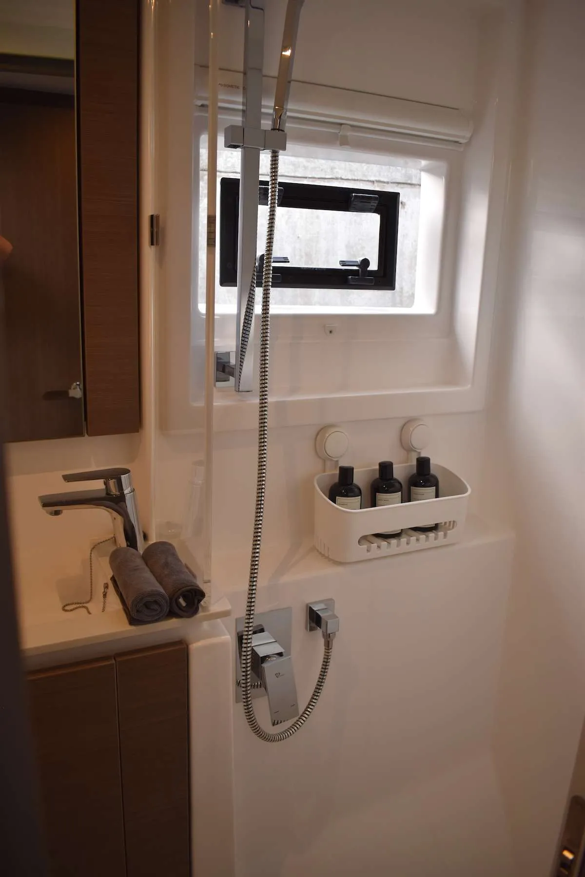 <p>Master Bathroom</p>