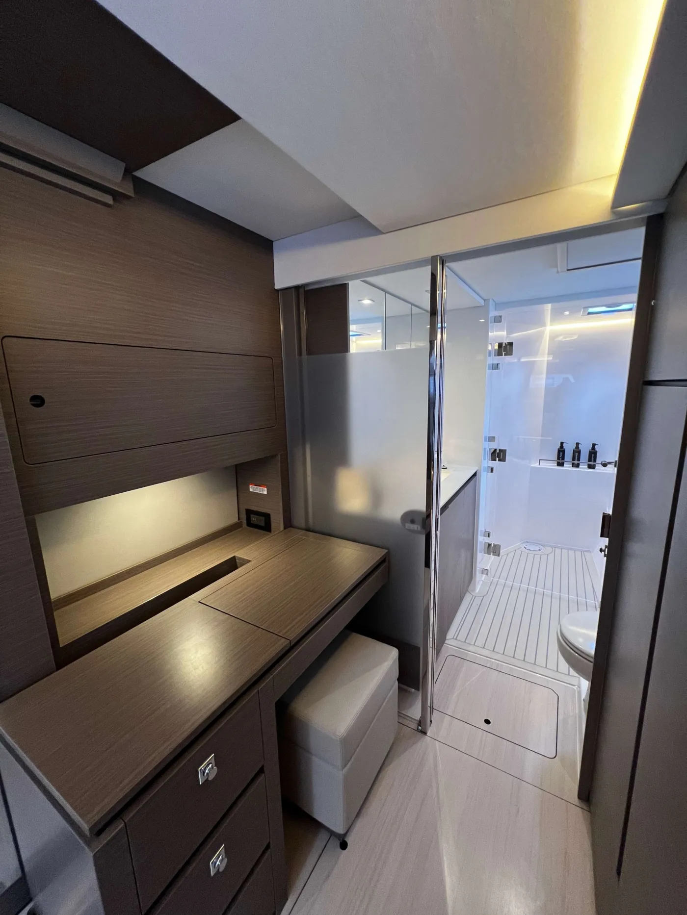 <p>Master cabin suite</p>