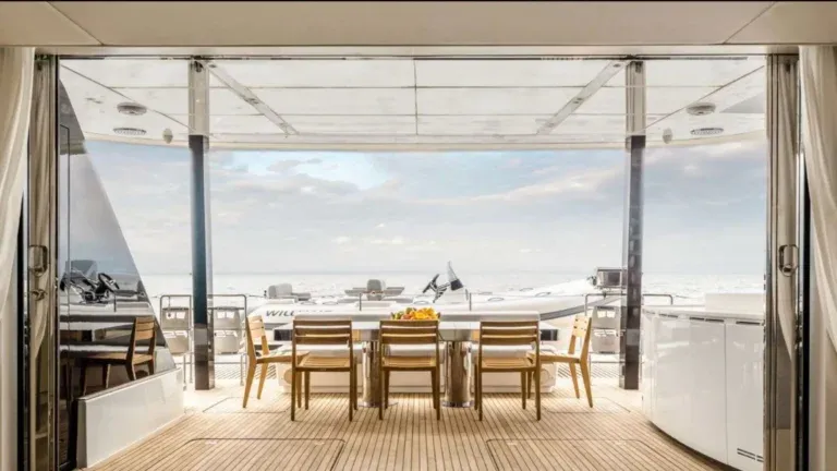 catamaran_ohana_cockpit